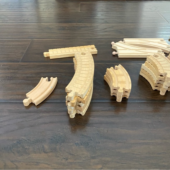 Thomas & Friends Wooden Railway Track 53 Pieces - Picture 6 of 7